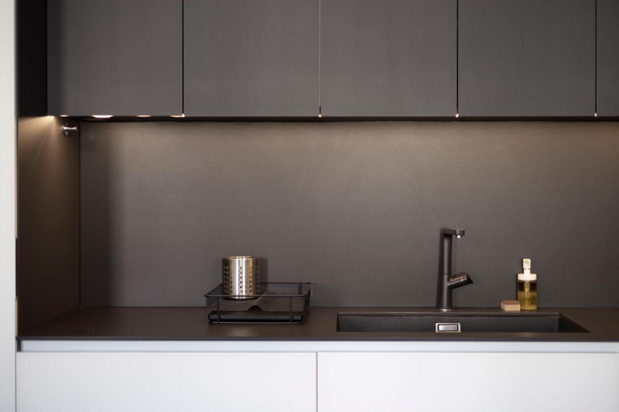Stylish & Spacious Central Suite By Prestige Homes 布达佩斯 外观 照片